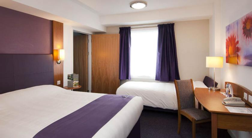 Premier Inn Uttoxeter Oda fotoğraf