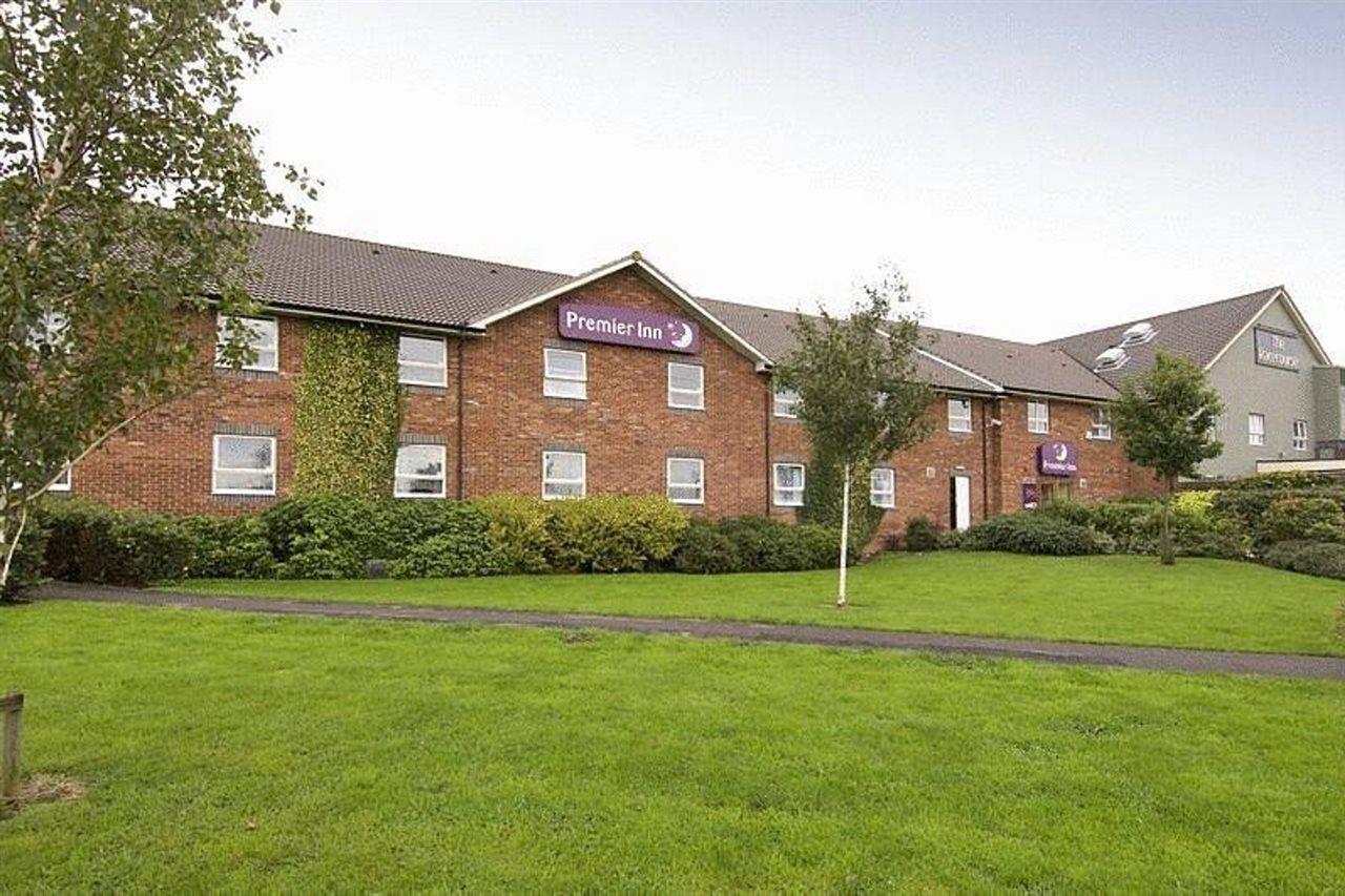 Premier Inn Uttoxeter Dış mekan fotoğraf